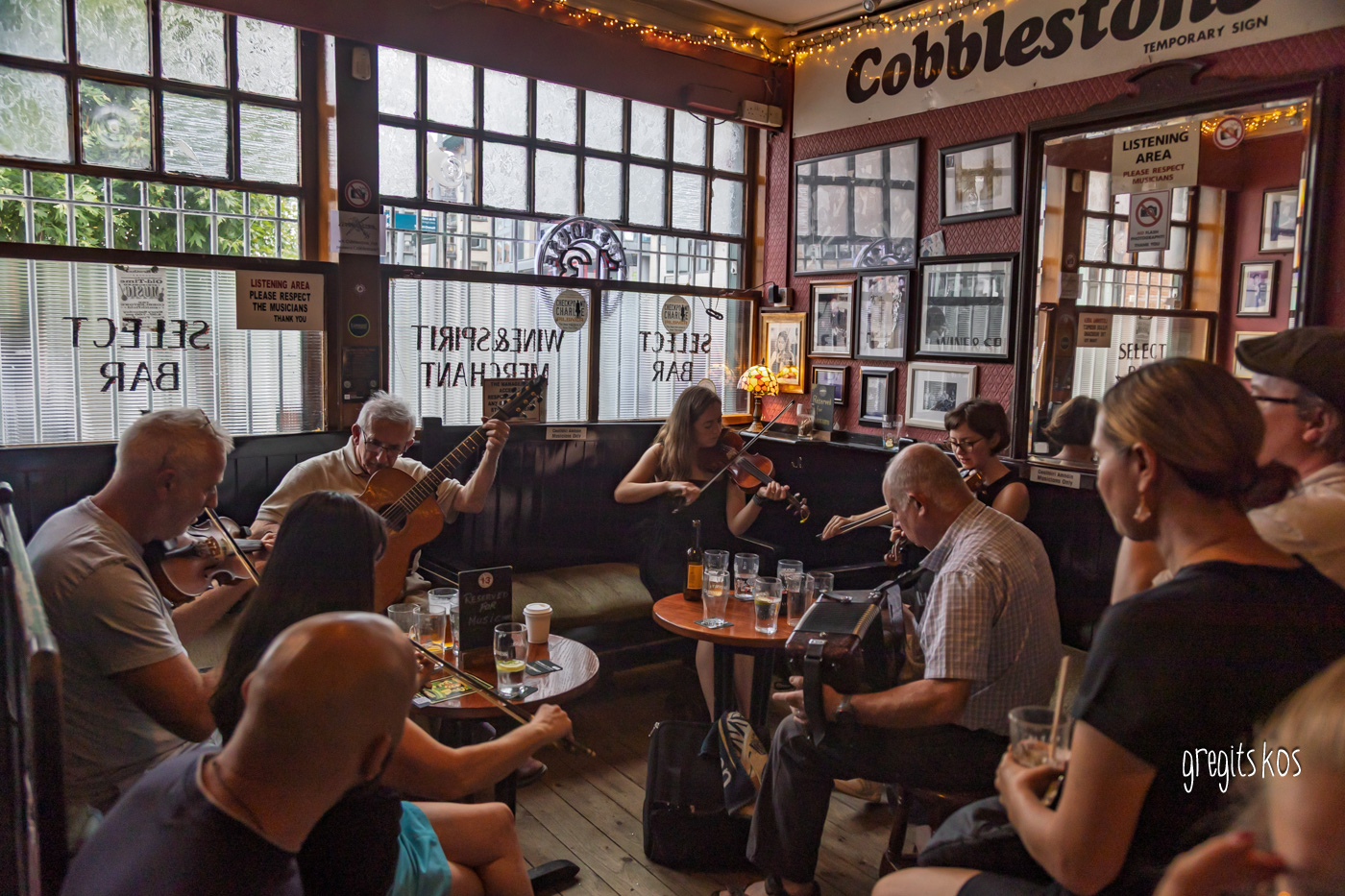 Cobblestone pub Cobblestone pub